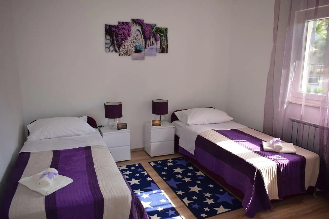 Apartments Bazina Kaštela